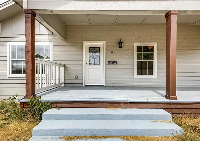1731 E Chaffin St — Photo 1