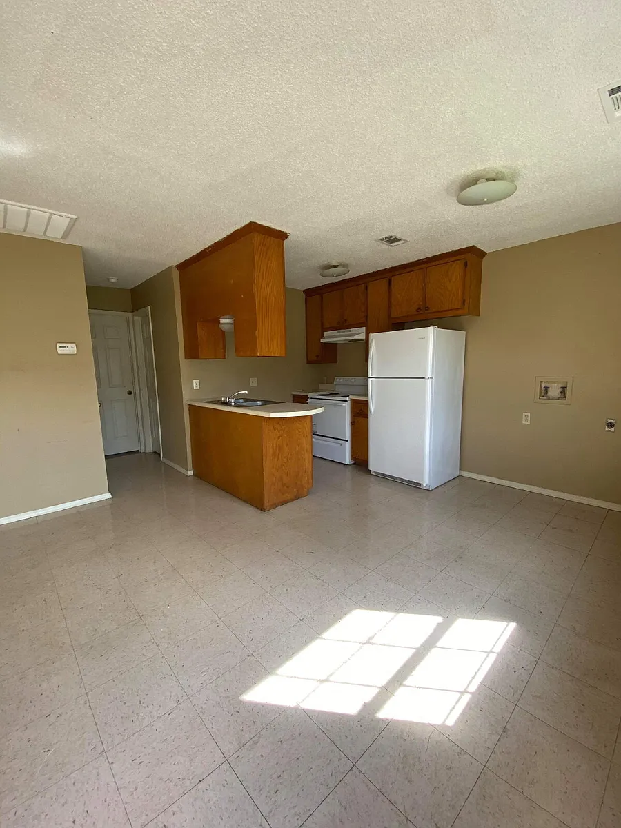 Building Photo - 689 Jill Ln #A