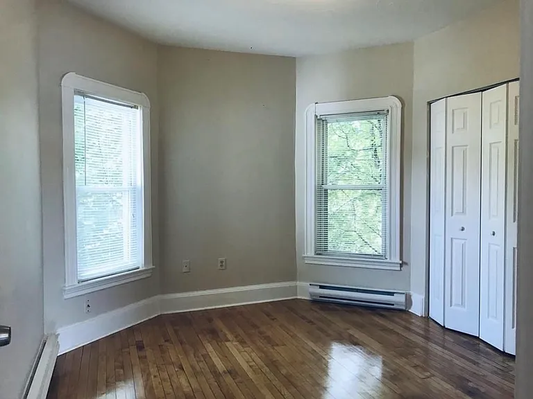 9 Linwood St #2 — Photo 5