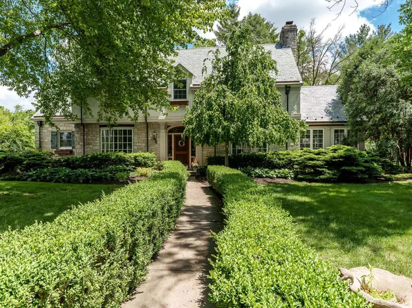 531 Calvin Park Blvd, Rockford, IL 61107