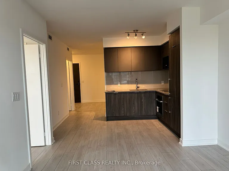 2033 Kennedy Rd #507 — Photo 4