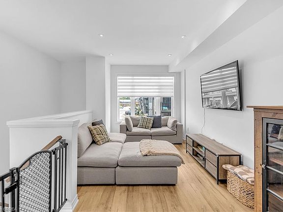 5th image of 461 Blackburn Dr #86