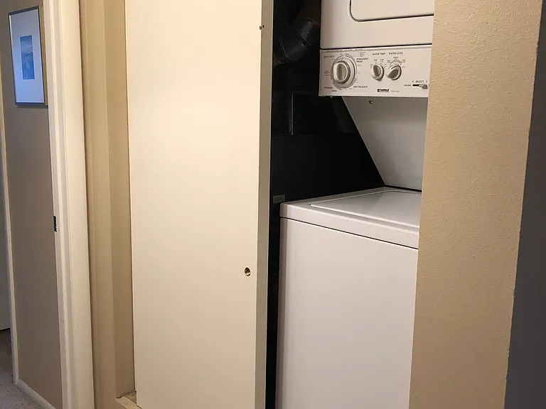 2401 N West St #208 — Photo 9