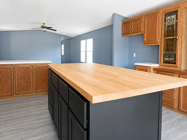 1201 Cherokee Dr — Photo 14