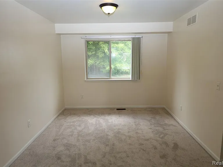 3361 Milcroft Ct — Photo 17