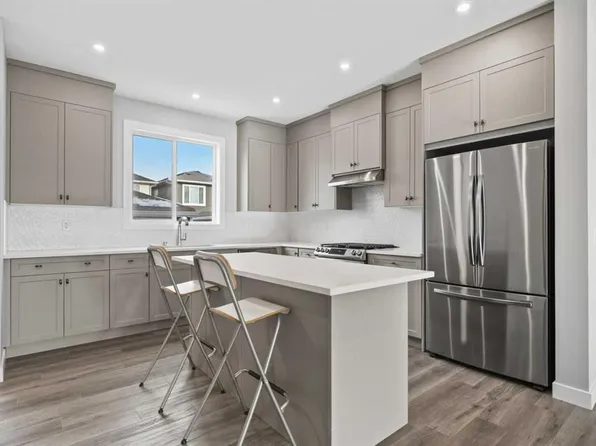 1058 S Alpine Ave SW, Calgary, AB T2Y 0T1
