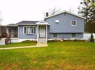 8 Riverside Rd, Billerica, MA 01821
