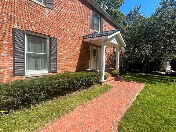 2nd image of 9247 Idlewood Dr