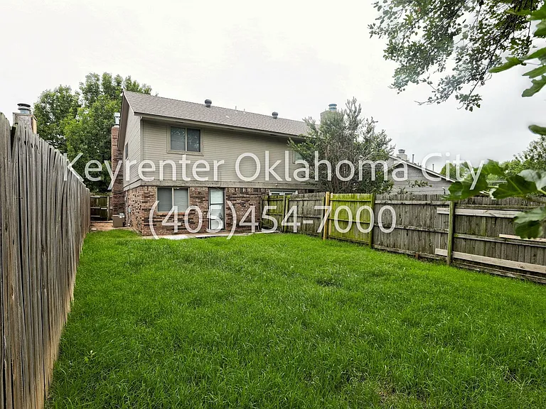 102 Harvard Rd #102 — Photo 34