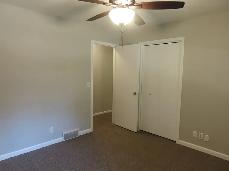 16123 Spring St — Photo 15