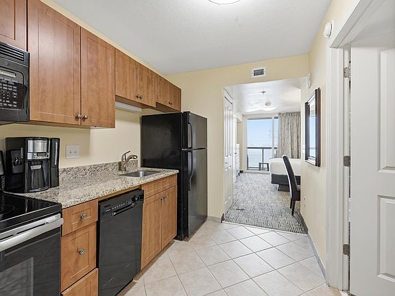 2nd image of 2100 N Ocean Blvd. #923