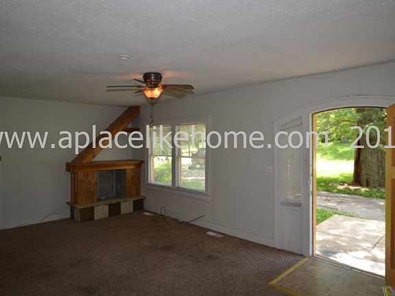 4th image of 7555 Brooklyn Ave