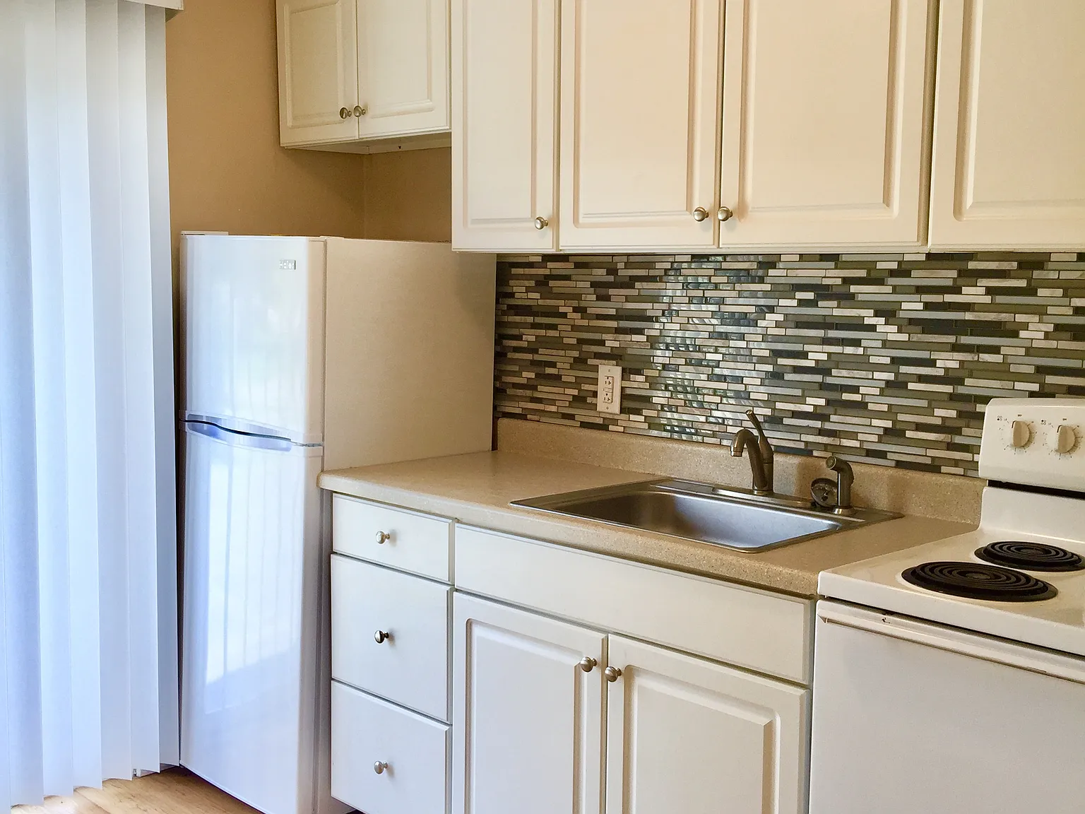 Brookside Apartments — Photo 2