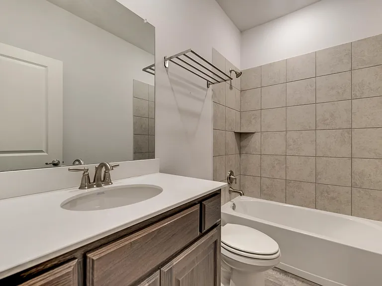 10813 Brownwood Pl — Photo 8