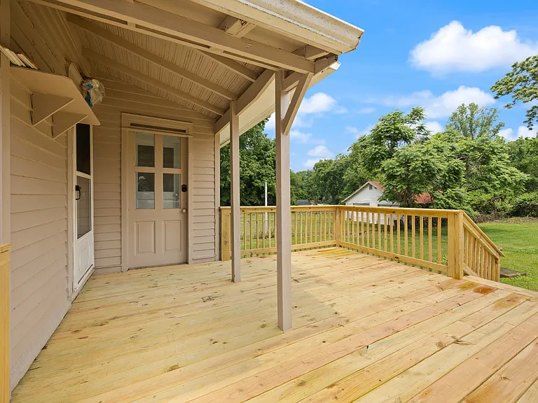 609 Country Club Rd — Photo 10