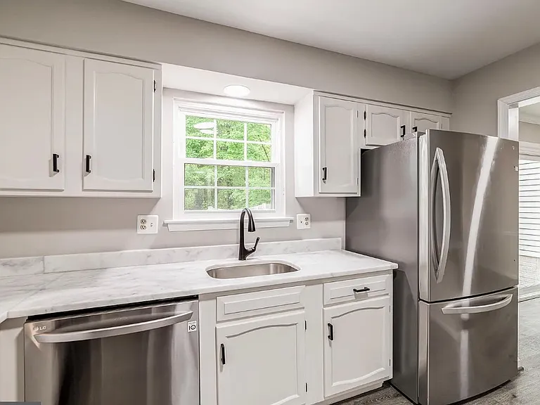 10885 Oak Green Ct — Photo 16