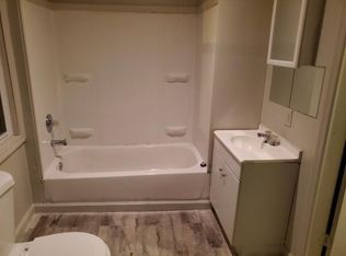 1453 1st St, Rensselaer, NY 12144