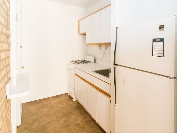 2nd image of 1230 W Carmen Ave APT 1C