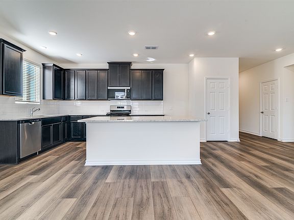 7th image of this home