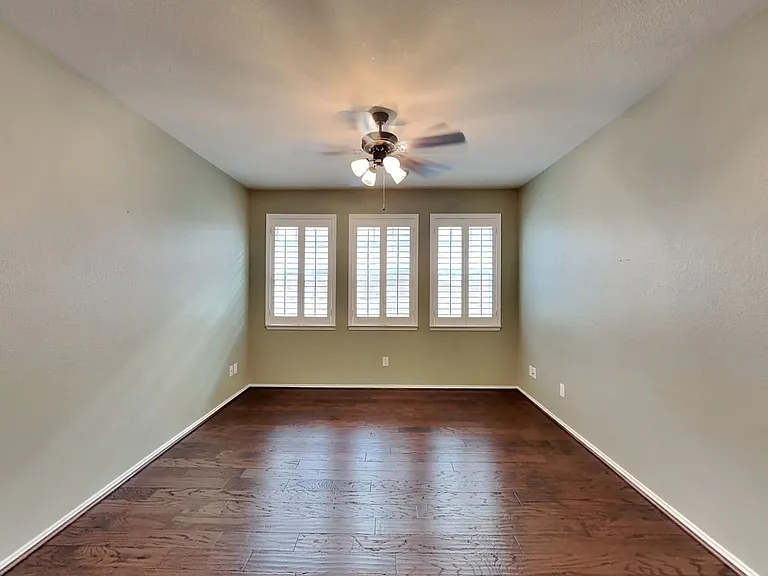 226 Knapford Sta — Photo 17
