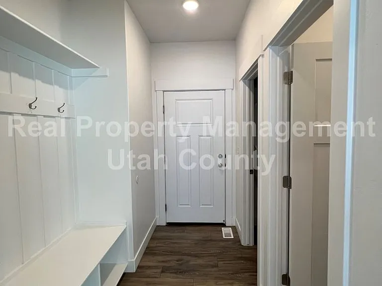 10863 N Sandstone Way — Photo 7
