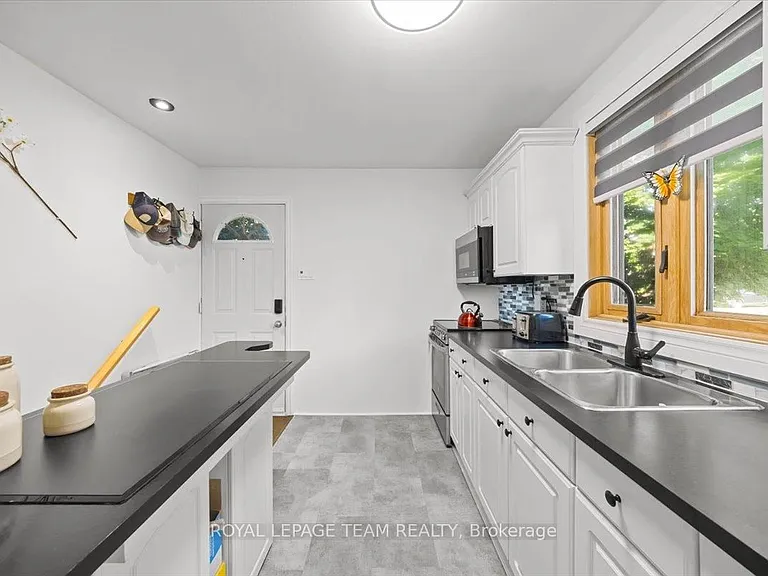 331 Beechgrove Ave — Photo 11