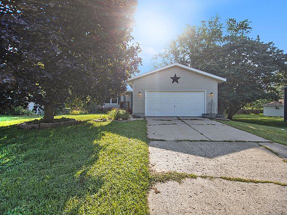 2nd image of 11314 Rosewood Ave