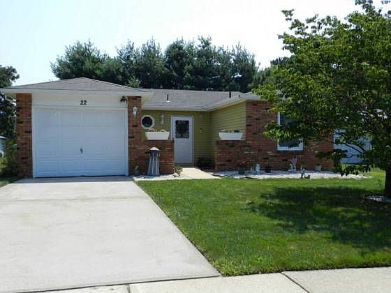 2nd image of 22 Kent Dr