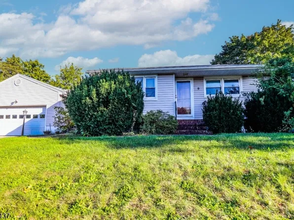9 Castleton Ave, Franklin Twp., NJ 08873