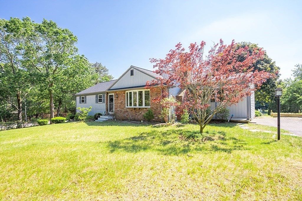 4 Carver Rd, Plymouth, MA 02360 Zillow