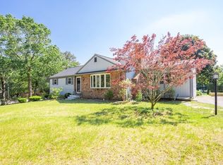 4 Carver Rd, Plymouth, MA 02360