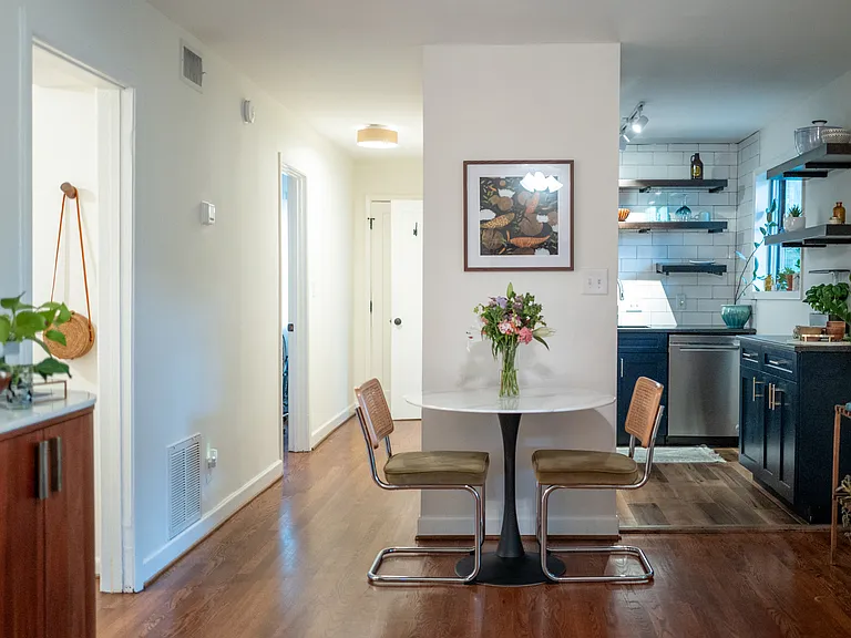 808 Greenwood Ave NE #107 — Photo 3