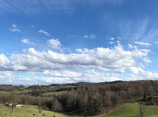 512 Arrowhead Rd, Fancy Gap, VA 24328