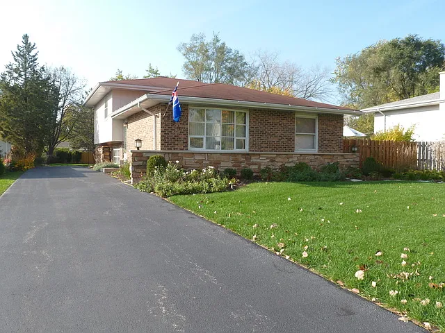 294 N Fairfield Ave photo 1
