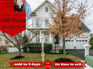 43349 Markham Pl, Ashburn, VA 20147