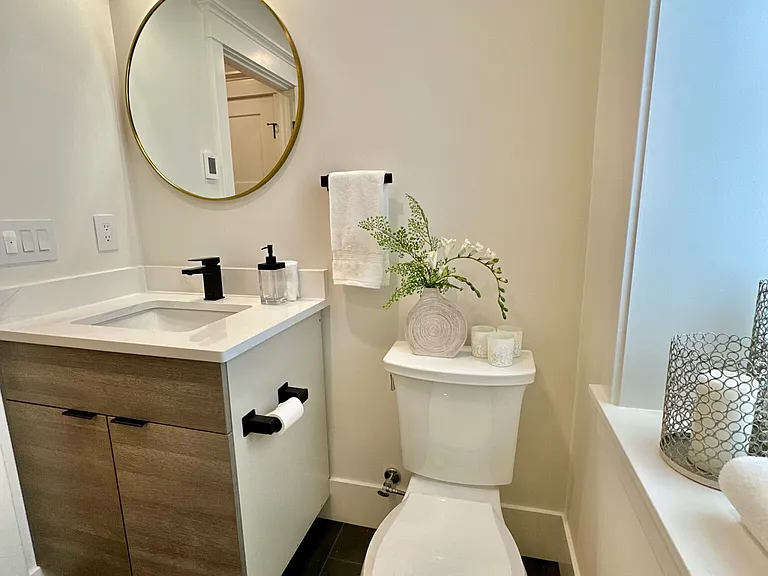 4459 Washington St #2 — Photo 9