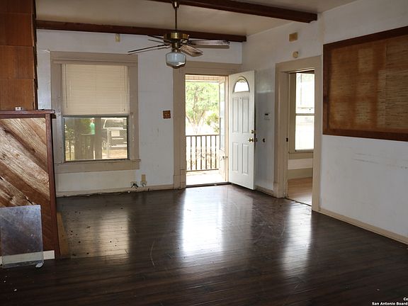 5th image of 314 ROSEBOROUGH ST