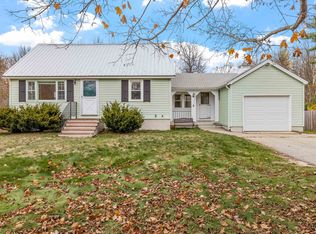 385 N Main St, Wolfeboro, NH 03894