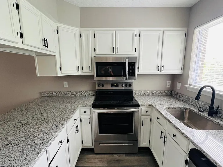 2824 Snow Rd — Photo 9