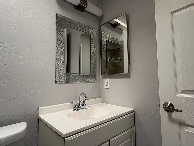2837 N Euclid Ave #1-6 — Photo 7