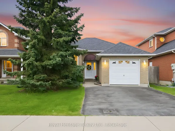 90 Bloom Ave, Clarington, ON L1B 1N6