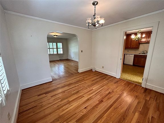 5th image of 238 Belton Dr