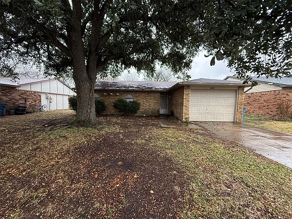 2nd image of 6004 Mimosa Ln