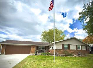 96 Eastwood Dr, Springfield, OH 45504