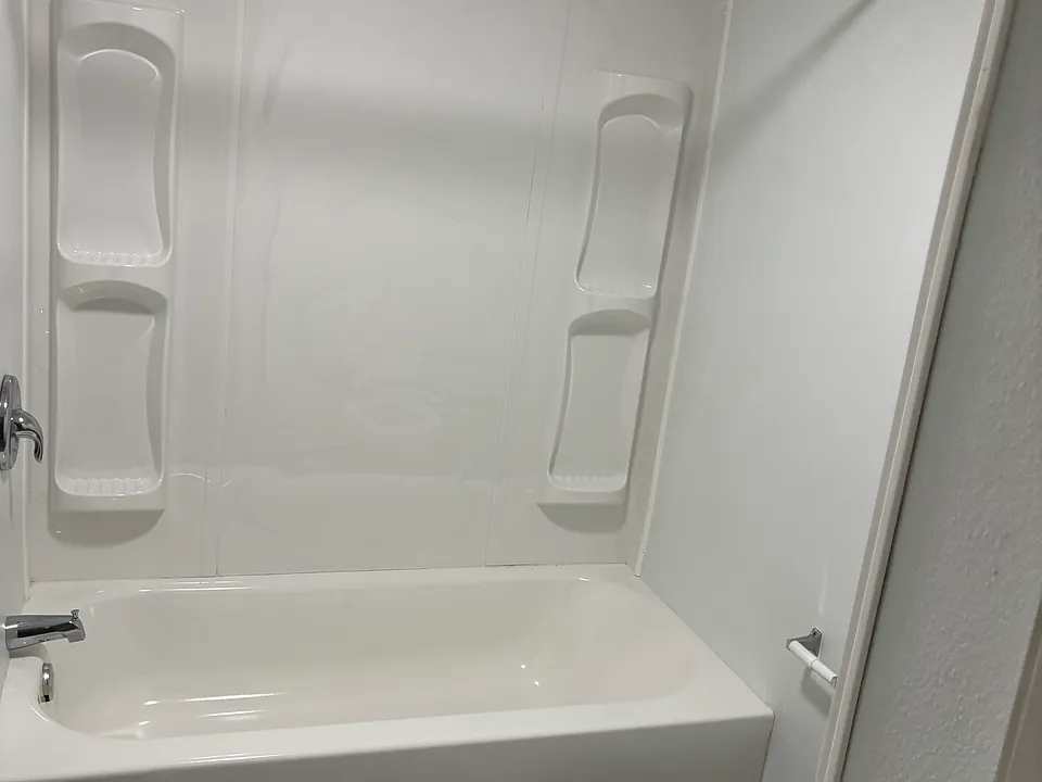 166 Lura Ln