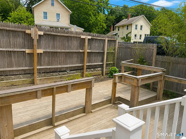 505 E Main St — Photo 13