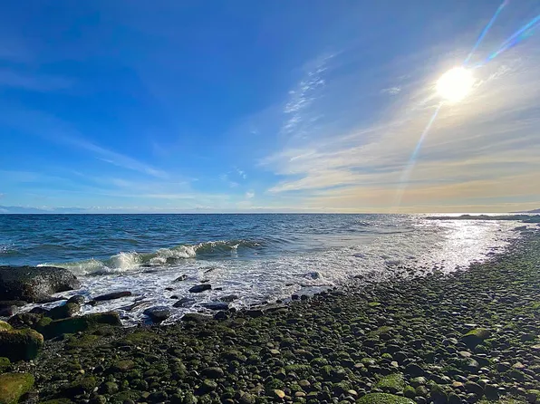 71 17th Dl, Galiano Island, BC V9N 1P0