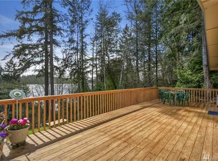 371 E Green Way, Grapeview, WA 98546