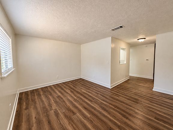 2nd image of 2002 Washington St #3