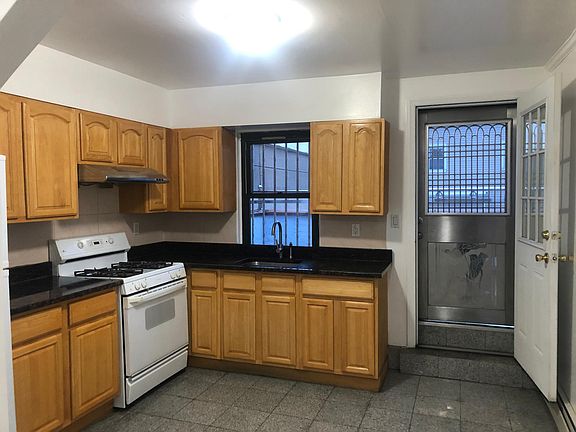 2nd image of 3789 E Tremont Ave Floor 2